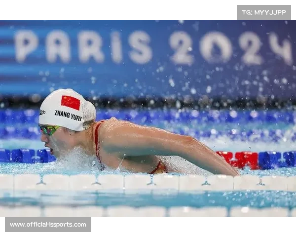 法国庆祝格鲁塞夺冠 巴黎市政厅亮起蝶泳投影展现荣耀时刻